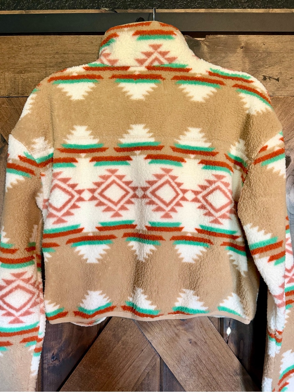 NWT Aztec Print Cropped Sherpa Jacket - Picture 5 of 13